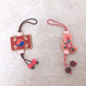 NEW Korean Keychain Souvenir